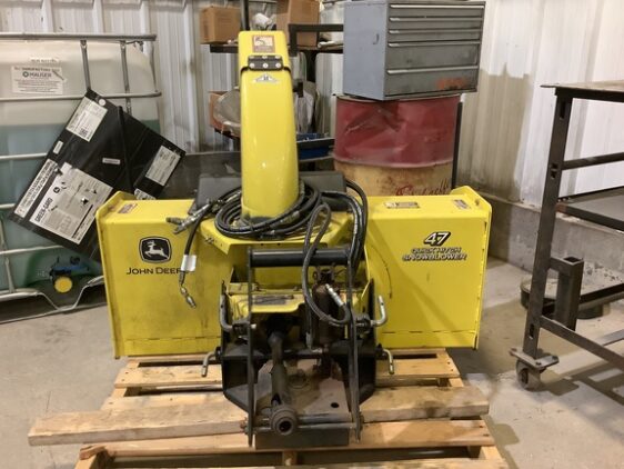 2007 John Deere 2320 - Image 15