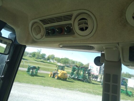 2022 John Deere 5100E - Image 21