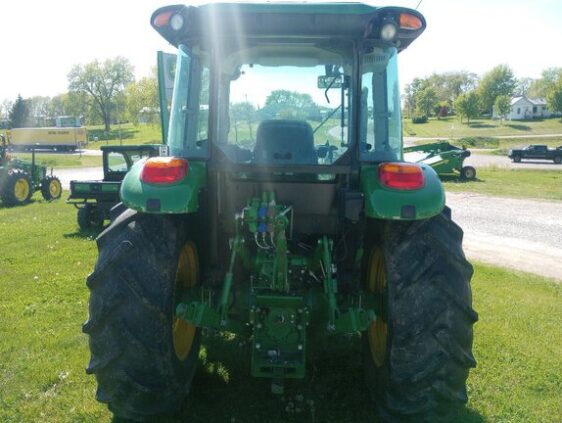 2022 John Deere 5100E - Image 3