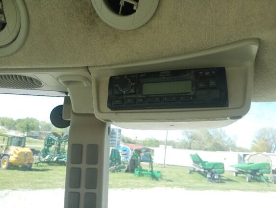 2022 John Deere 5100E - Image 22
