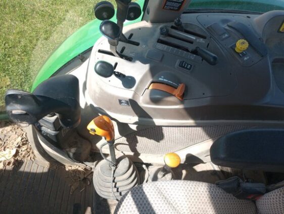 2022 John Deere 5100E - Image 19