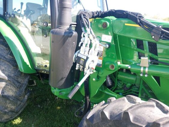 2022 John Deere 5100E - Image 16
