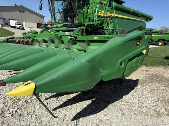 2023 John Deere C18F - Image 13