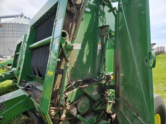 2016 John Deere 569 - Image 9