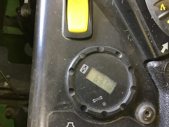 2016 John Deere Z915B - Image 3