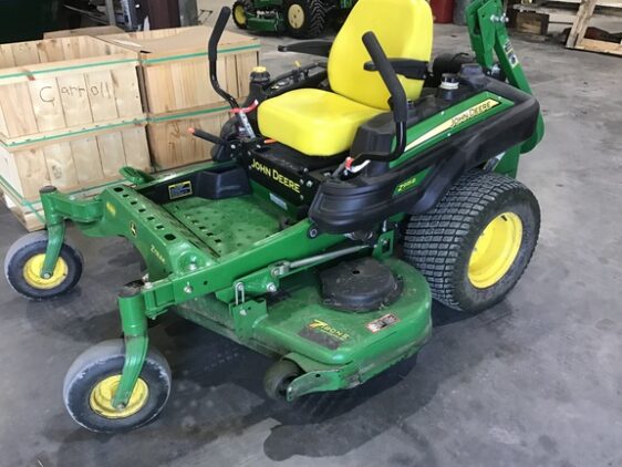 2016 John Deere Z915B