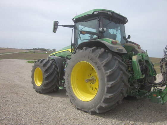 2024 John Deere 8R 410 - Image 3