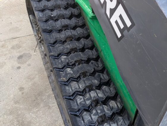 2018 John Deere 317G - Image 14