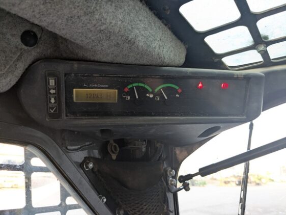 2018 John Deere 317G - Image 18