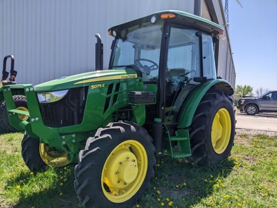 2019 John Deere 5075E