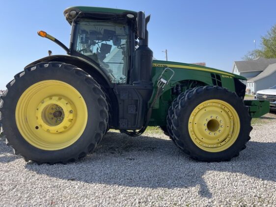 2018 John Deere 8295R - Image 4
