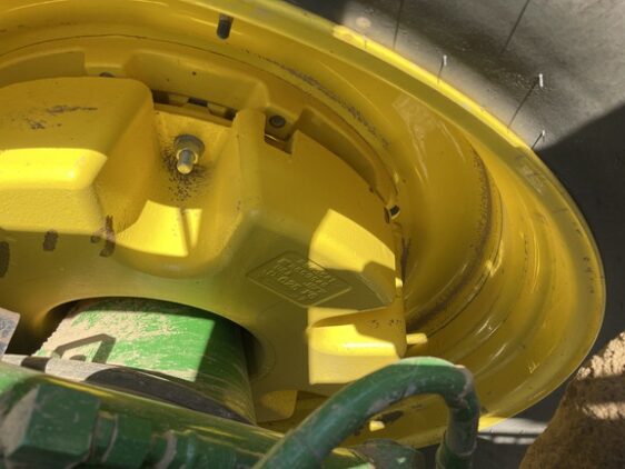 2018 John Deere 8295R - Image 22