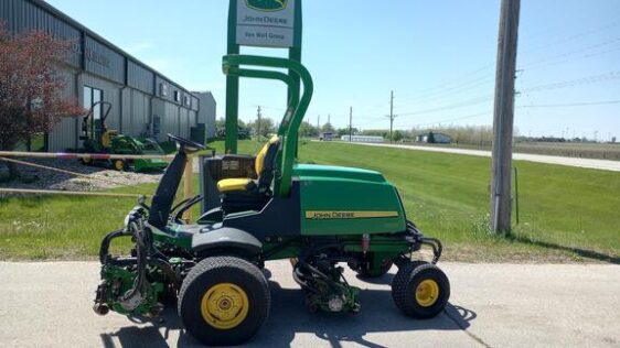 2014 John Deere 8700 - Image 2