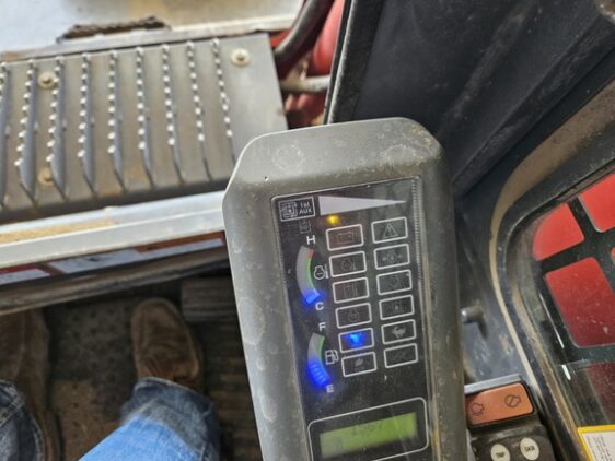 2014 Takeuchi TL12 - Image 16