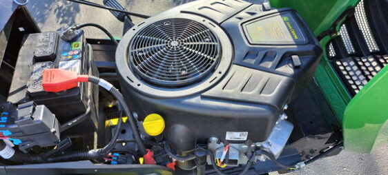 2021 John Deere X330 - Image 6