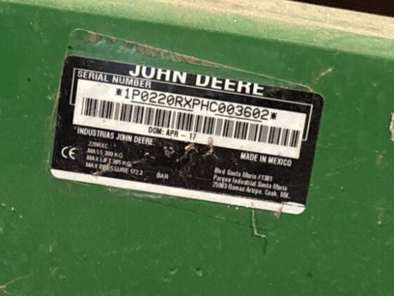2017 John Deere 2032R - Image 22