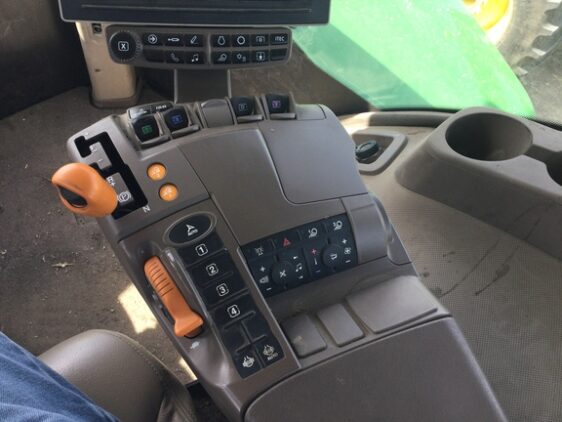 2019 John Deere 9520R - Image 6