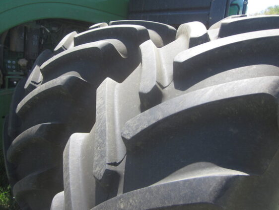 2012 John Deere 9560R - Image 9