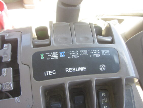 2012 John Deere 9560R - Image 19