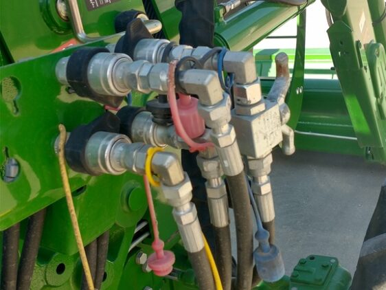 2013 John Deere 5085M - Image 8