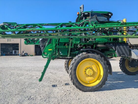 2019 John Deere R4038 - Image 8