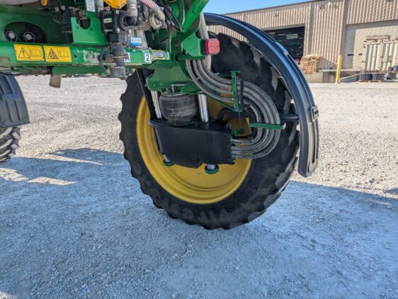 2019 John Deere R4038 - Image 37