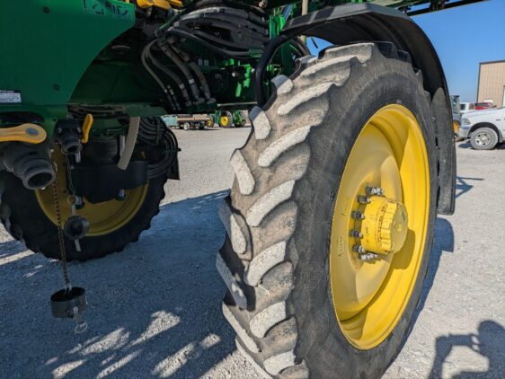 2019 John Deere R4038 - Image 32