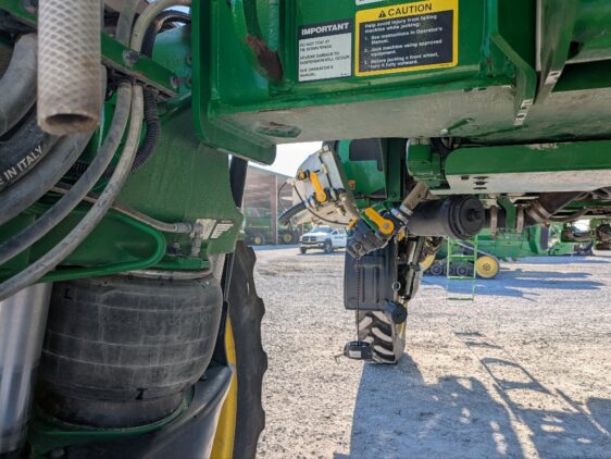 2019 John Deere R4038 - Image 20