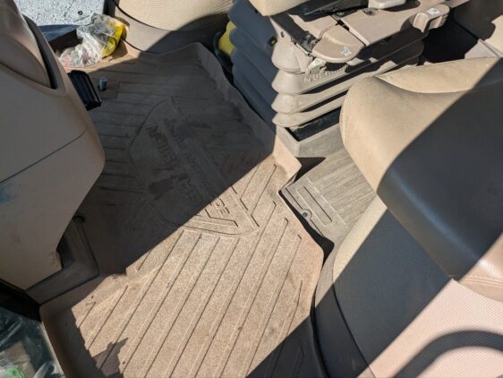 2019 John Deere R4038 - Image 42