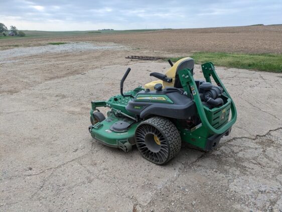 2019 John Deere Z950M - Image 6