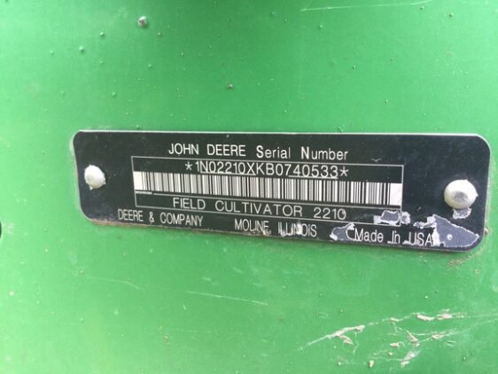 2011 John Deere 2210 - Image 7