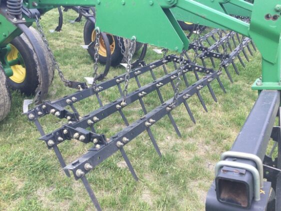 2011 John Deere 2210 - Image 11