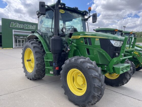 2023 John Deere 6R 140