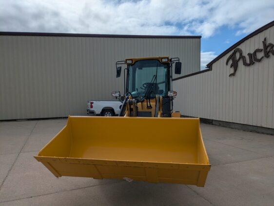 2014 John Deere 244J - Image 8