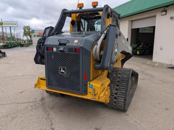 2021 John Deere 331G - Image 7