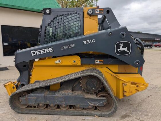 2021 John Deere 331G - Image 5