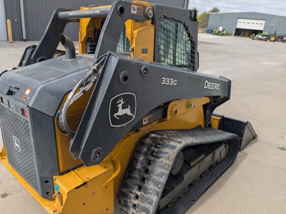 2022 John Deere 333G - Image 5