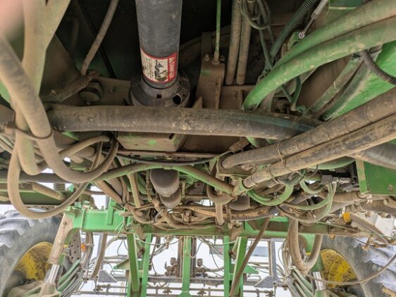 2004 John Deere 4710 - Image 12