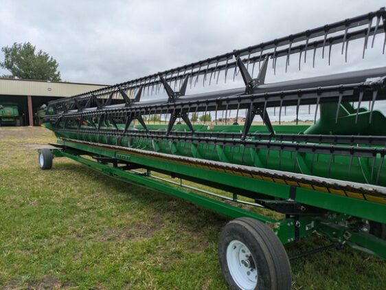 2016 John Deere 635F - Image 5