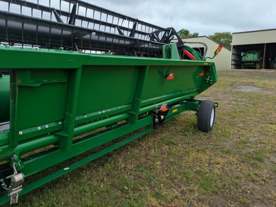 2016 John Deere 635F - Image 10