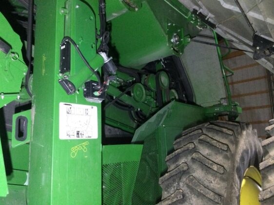 2017 John Deere S680 - Image 3