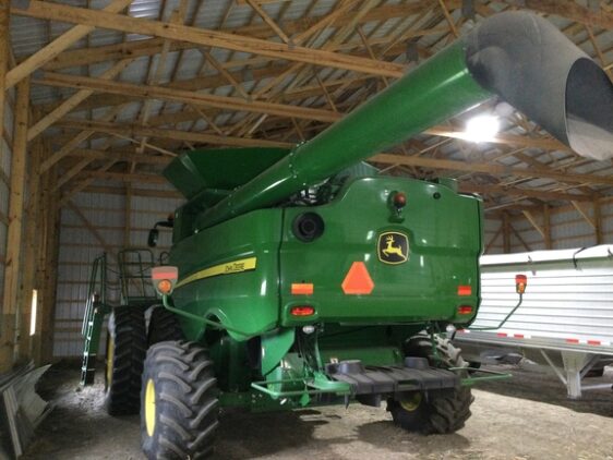 2017 John Deere S680 - Image 9