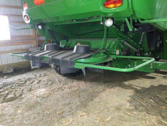 2017 John Deere S680 - Image 10