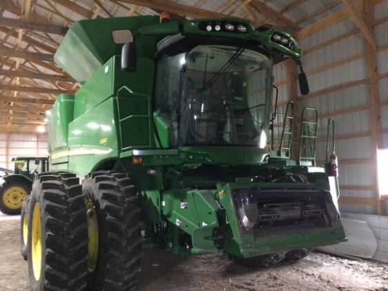 2017 John Deere S680 - Image 16