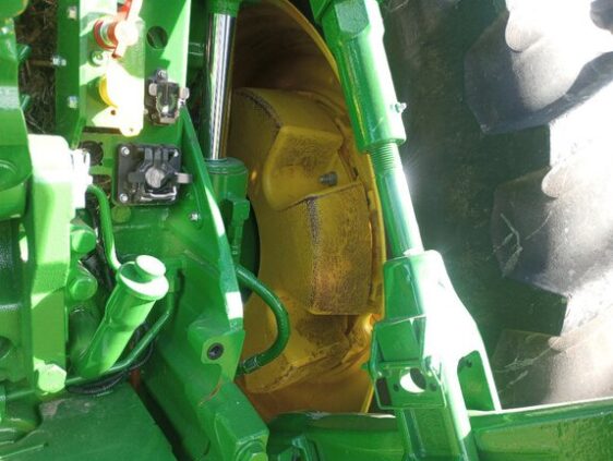 2024 John Deere 8R 410 - Image 9