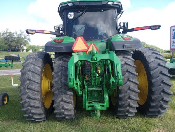 2024 John Deere 8R 410 - Image 4