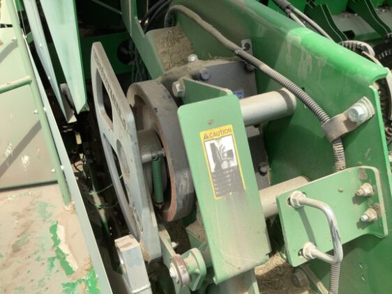 2022 John Deere L341 - Image 21
