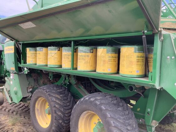 2022 John Deere L341 - Image 19