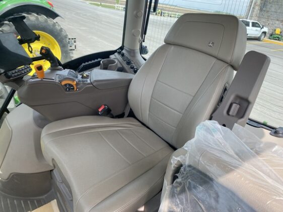 2024 John Deere 6R 140 - Image 13