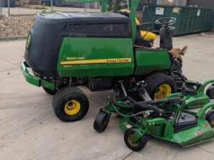 2019 John Deere 1600